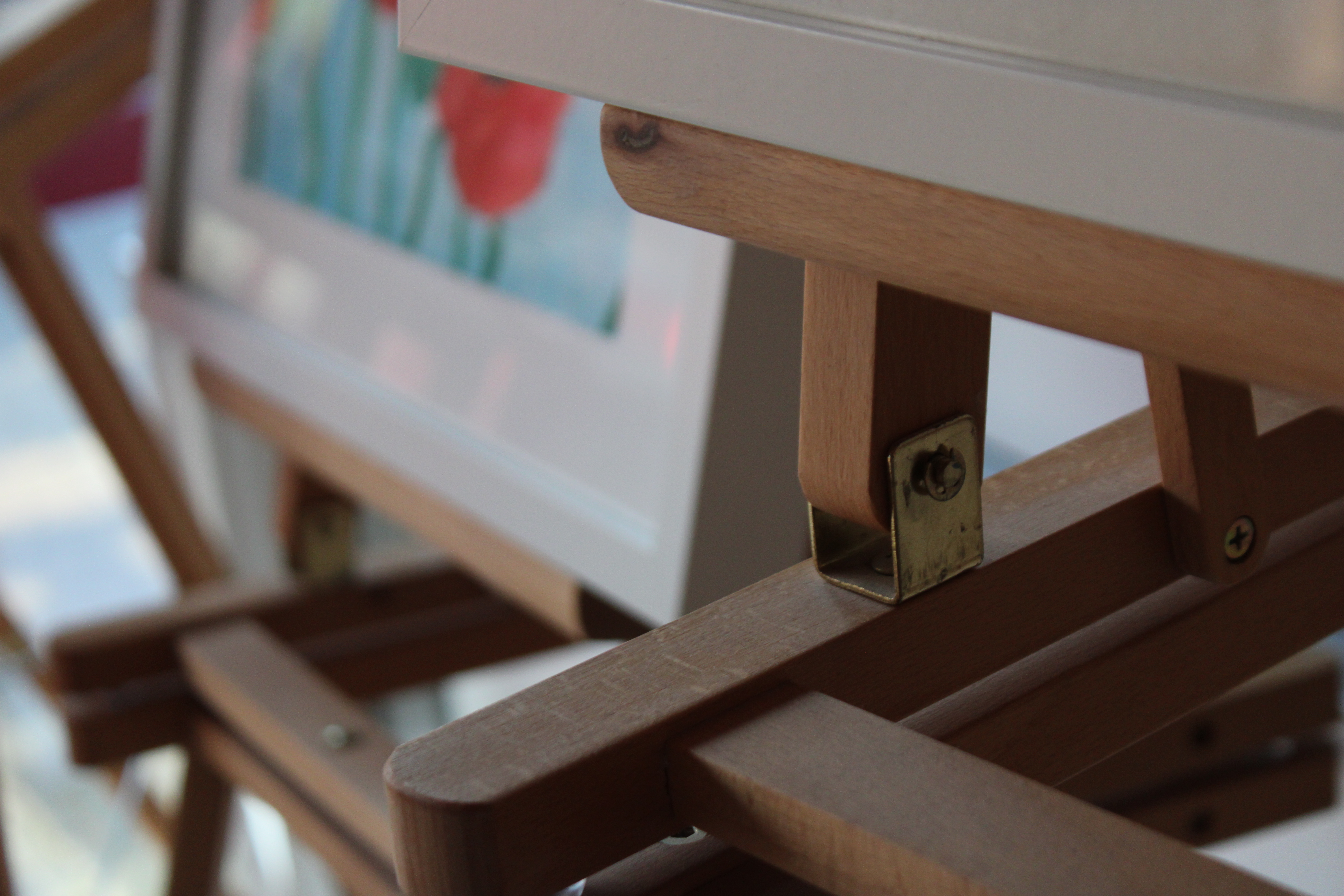 Staffeleien mit Bildern